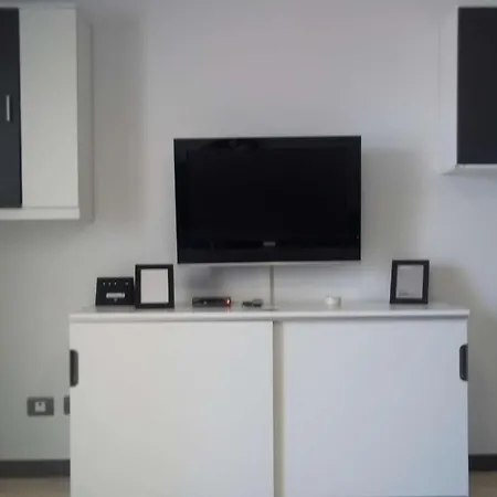 Puerto Del Carmen Sleeps 4 Wifi Apartment